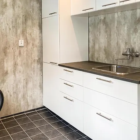 Feriehus 4 Bedroom In Misund