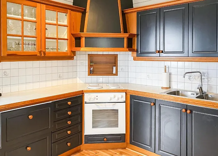 4 Bedroom In Holiday home